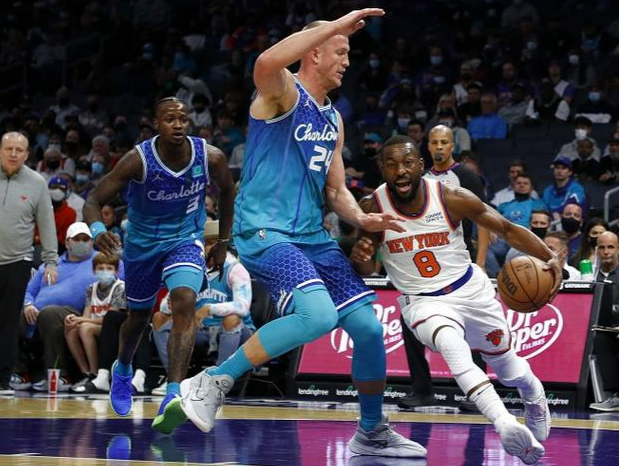 包含菲尼克斯太阳训练开放日，赛前状态回暖引欢呼，全明星赛在即，轮换策略成焦点的词条-爱游戏app